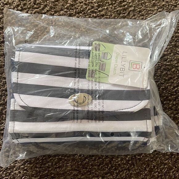 NWT- LillyBit Uptown Diaper Bag Clutch, Black & White Stripes - Picture 9 of 10